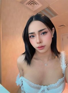 Alice Both 6 Inch Thailand - Acompañantes transexual in Abu Dhabi Photo 1 of 9