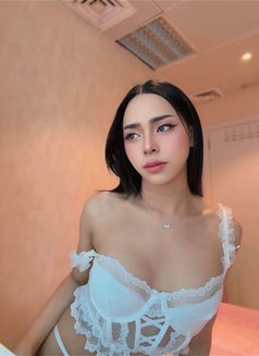 Alice Both 6 Inch Thailand - Acompañantes transexual in Abu Dhabi Photo 2 of 9