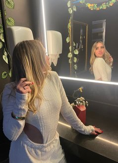 Alice - escort in London Photo 11 of 15