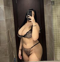 Alice Deep throat - escort in Muscat Photo 1 of 17
