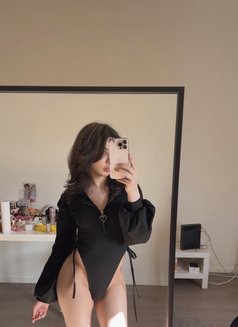 Alice - Acompañantes transexual in Dubai Photo 10 of 10