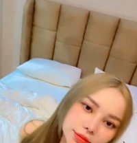 Alice - escort in Al Manama