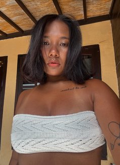 Alice - puta in Bali Photo 6 of 13