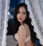 Alice - masseuse in Bangkok Photo 1 of 8
