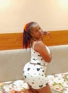 Alice - escort in Chandigarh Photo 1 of 5