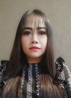 Alice - escort in Gurgaon Photo 8 of 13
