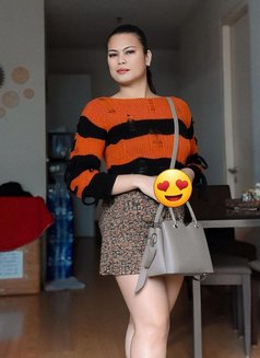 Alice - escort in Kuala Lumpur Photo 7 of 8