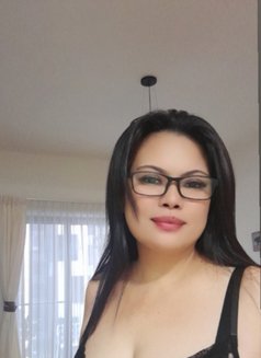 Alice - escort in Kuala Lumpur Photo 9 of 18