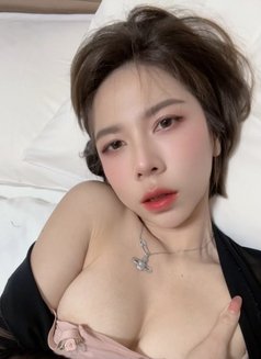 Alice - escort in Taipei Photo 1 of 8