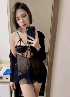 Alice - escort in Taipei Photo 7 of 8