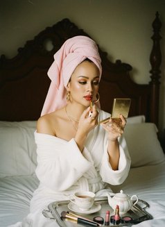 Alice in the wonderland - Transsexual escort in Muscat Photo 22 of 25