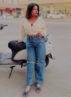 Alice - escort in Bhopal Photo 3 of 4