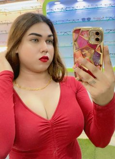 Alice - Transsexual escort in New Delhi Photo 9 of 11