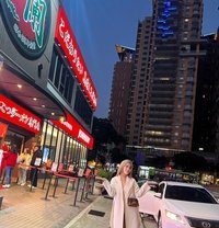 Candy kazhakstani party girl - puta in Hong Kong