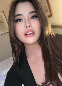 Alice kazhakstan - escort in Makati City Photo 10 of 13