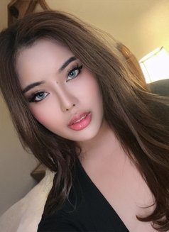 Alice kazhakstan - escort in Makati City Photo 11 of 13