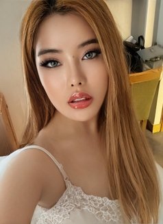 Alice kazhakstan - escort in Hong Kong Photo 15 of 18