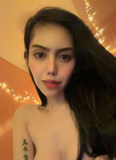 Alice Madison - Acompañantes transexual in Dubai Photo 9 of 12