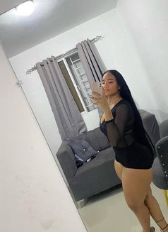 Aisha - escort in Sharjah Photo 3 of 13