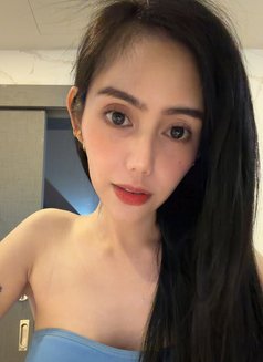 Alice Marjorie - Transsexual escort in Dubai Photo 1 of 1