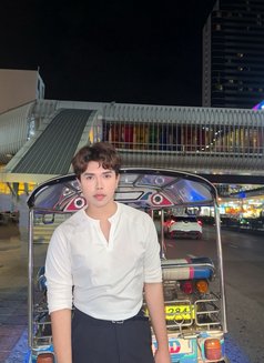 Alice omar - Male escort in Riyadh Photo 13 of 13