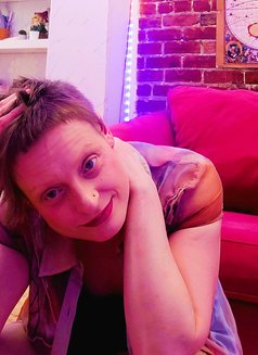 Alice Pearl - escort in Montreal Photo 17 of 24