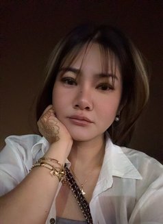 Alice Professional massage - puta in Khobar Photo 6 of 6