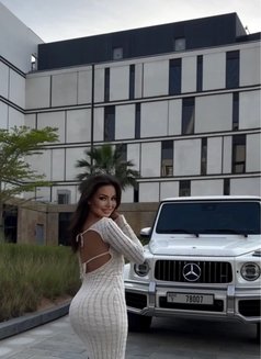 Alice - escort in Dubai Photo 4 of 15