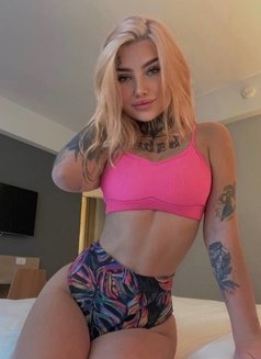 Alice Russian - escort in Phuket Photo 7 of 12