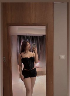 Alice stay Sukhumvit - escort in Bangkok Photo 6 of 9