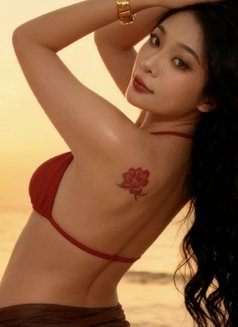 Alice stay Sukhumvit - escort in Bangkok Photo 8 of 9