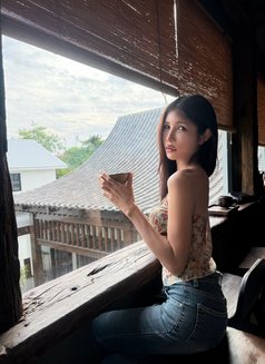 Alice - escort in Bangkok Photo 4 of 15