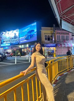 Alice - escort in Bangkok Photo 5 of 7