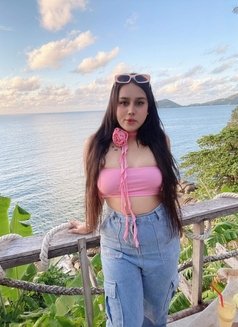 Alice - escort in Phuket Photo 5 of 7