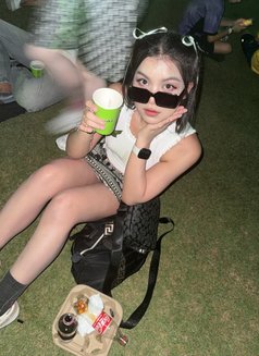 Alice in wander land - masseuse in Abu Dhabi Photo 5 of 12