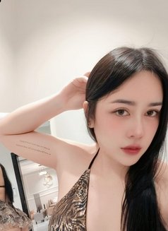Alice - Transsexual escort in Khobar Photo 6 of 8