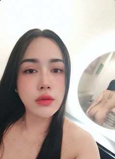 Alice - Transsexual escort in Khobar Photo 8 of 8