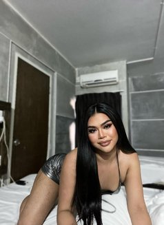 Alice (Threesome Sex) - Transsexual escort in Muscat Photo 9 of 12