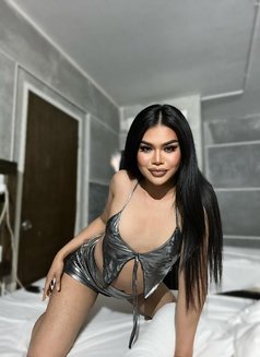 Alice (Threesome Sex) - Transsexual escort in Muscat Photo 10 of 12