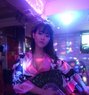 Alice (Vers) - Transsexual escort in Bangkok Photo 1 of 4