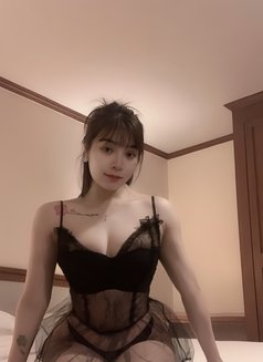 Alice - escort in Bangkok Photo 3 of 5