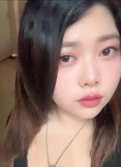 Alice Young - escort in Doha Photo 1 of 6