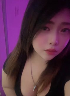 Alice Young - escort in Doha Photo 2 of 6