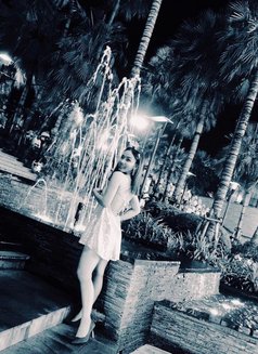 Bubble Your New Fantasy - puta in Dubai Photo 9 of 22