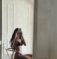 Alicia - escort in Bali