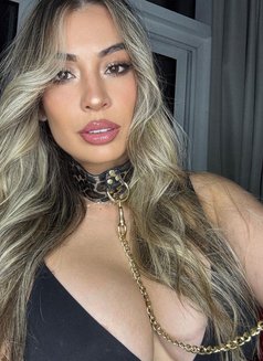 Alicia - escort in Dubai Photo 15 of 16