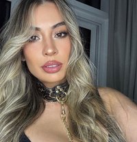 Alicia - puta in Dubai Photo 15 of 16