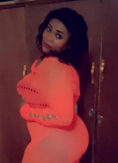 Alicia - escort in N'Djamena Photo 3 of 7