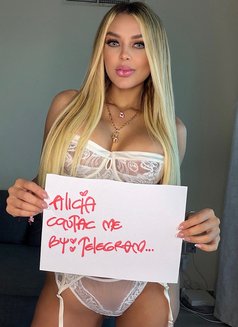 Alicia Fullservice - escort in Dubai Photo 1 of 18