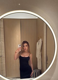 Alicia - escort in Dubai Photo 17 of 19